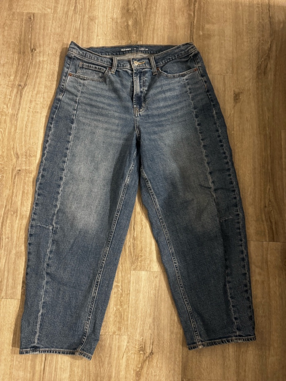 Old Navy Women's Boyfriend Jeans - Medium Blue Wash